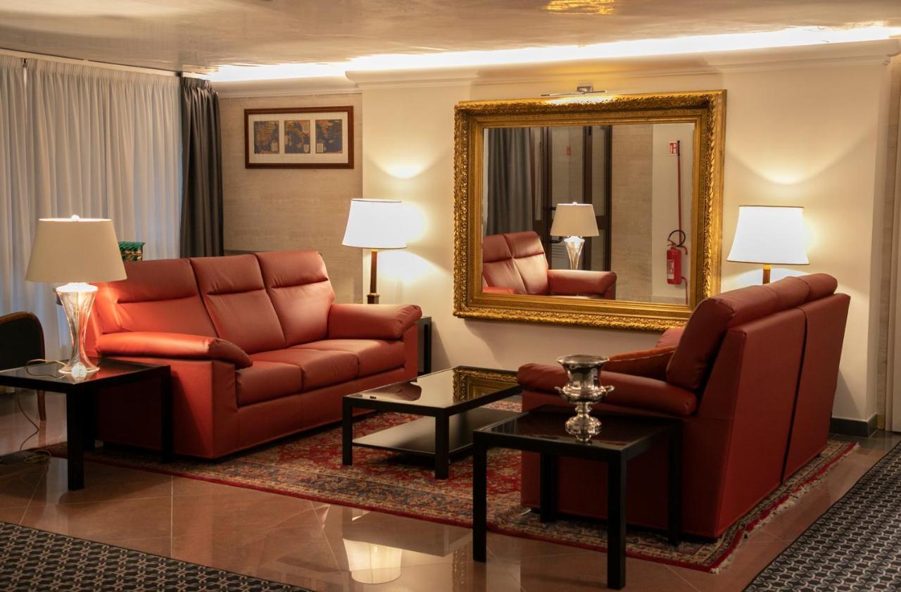 Gemelli Hotel روما المظهر الخارجي الصورة